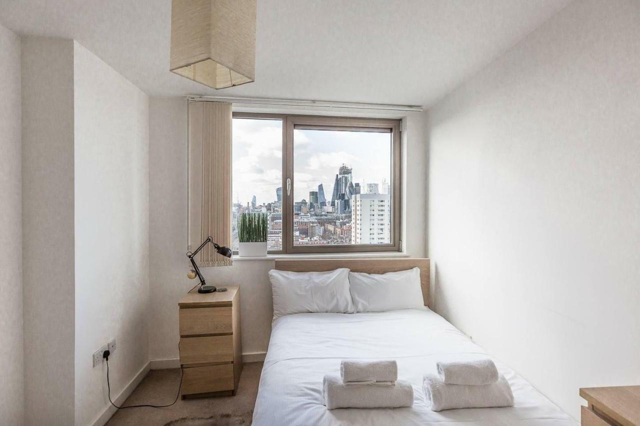 Modern 1 Bedroom Apartment In E1 With Great Views Лондон Экстерьер фото